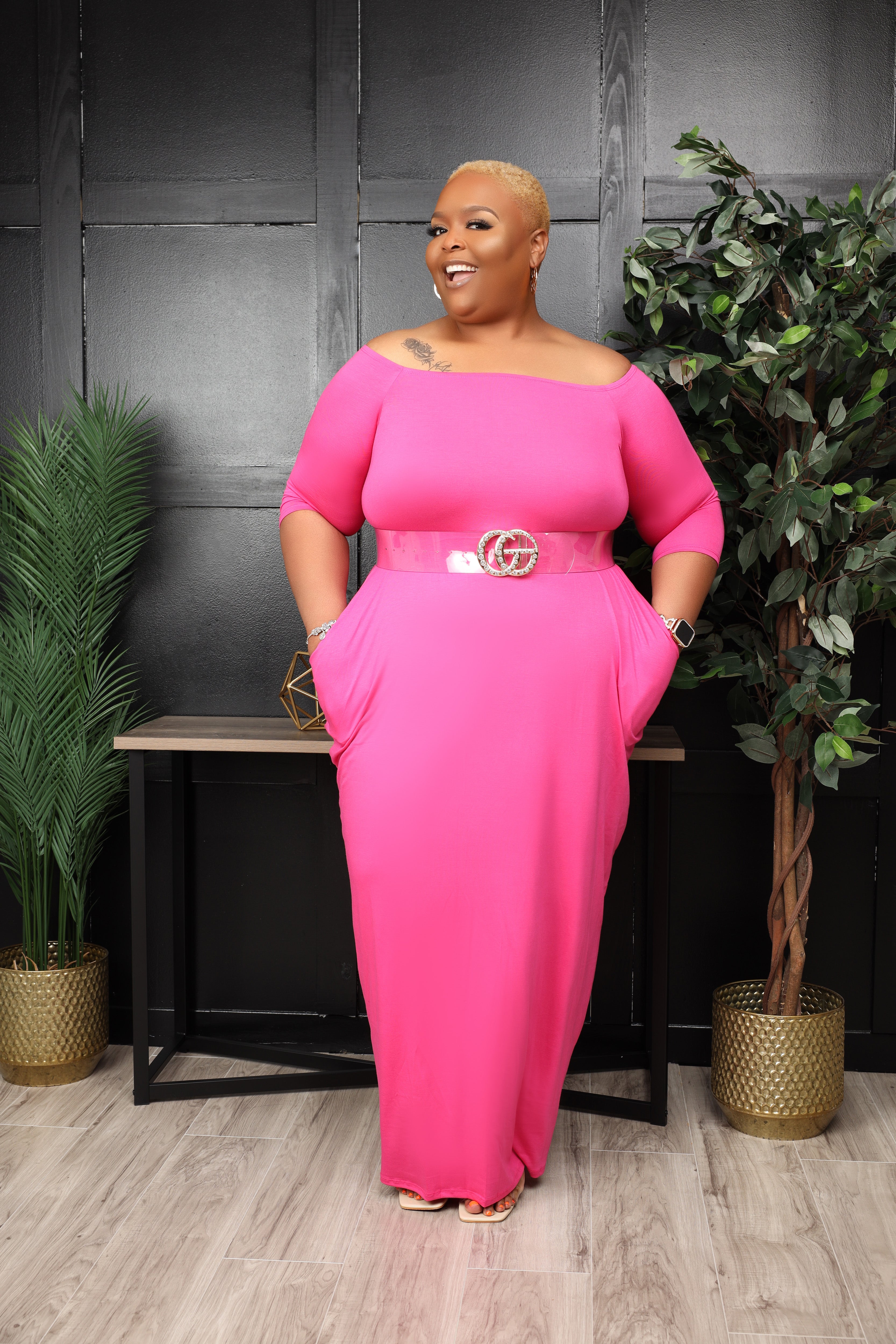 LuxE9 off Shoulder Maxi Magenta